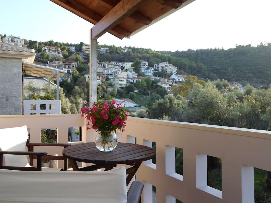 Villa *Drosia*/5' From Town & Sea/Mountain View Frínion Exterior foto